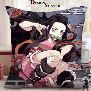 Housse de coussin Demon Slayer Nezuko avec bambou, scène d'attaque