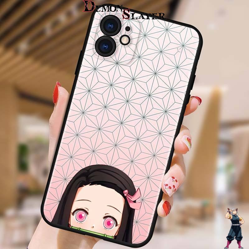 Coque iPhone Demon Slayer Nezuko au regard mignon