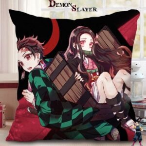 Housse de coussin Demon Slayer 45 cm x 45 cm, Tanjiro portant Nezuko dans sa cage