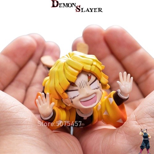 Figurine Zenitsu Demon Slayer allongé énervé